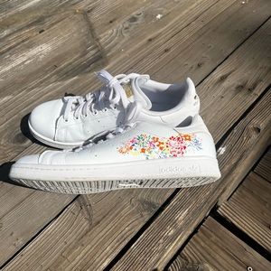 Adidas Floral Print Stan Smith Women's sneaker US size 10.5